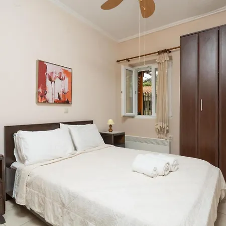 Foteini Apartment *